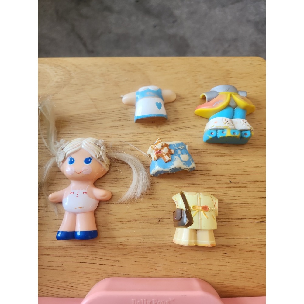 Vintage Dolly Pops Lot birthday party, Figure, Clothes and addtl. green house - Picture 2 of 12